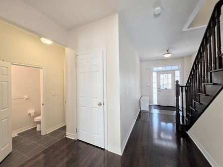 For Lease - 91 Staglin Court, Markham, Ontario - Photo 3