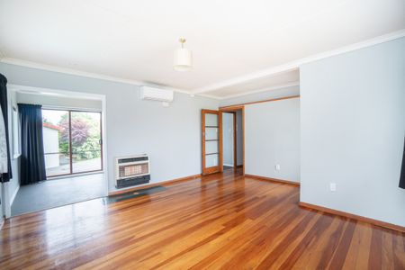 3 Bedroom on Rugby Street - Photo 4