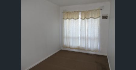 2 Bedroom Unit in Prime Noble Park Location - Photo 3