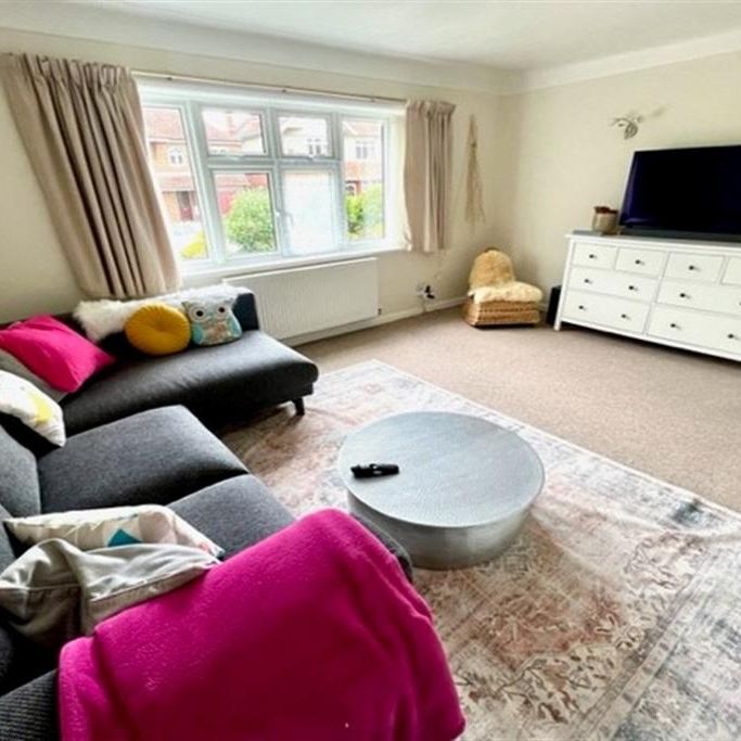 2 bedroom maisonette to rent - Photo 1