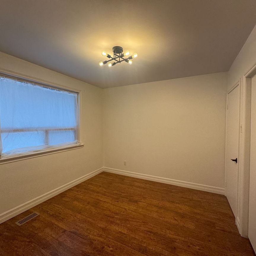 For Lease - 6 Lincoln Green Drive Unit# Main, Markham, Ontario - Photo 1