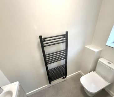 Oxford Street - Photo 6