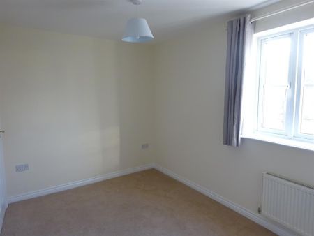 4 bedroom terraced house to rent - Photo 5