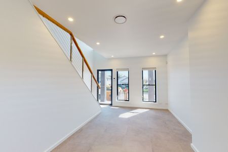 1/45 Moira Street, Adamstown NSW 2289 - Photo 3