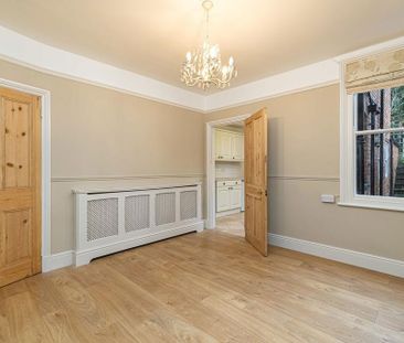 3 bedroom semi-detached house to rent - Photo 6