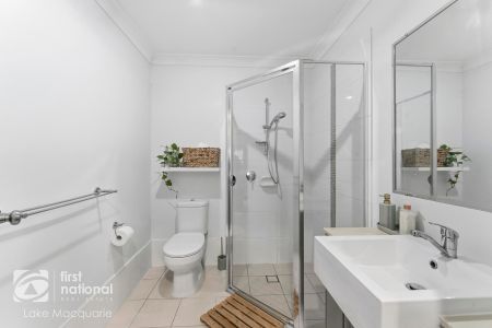 LOW MAINTENANCE STYLISH LIVING - Photo 4