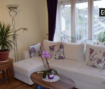 Inviting room in 2-bedroom apartment in Sandyford, Dublin - Photo 3