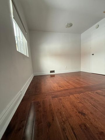 For Lease - 1234 Gerrard Street Unit# Upper, Toronto, Ontario - Photo 4