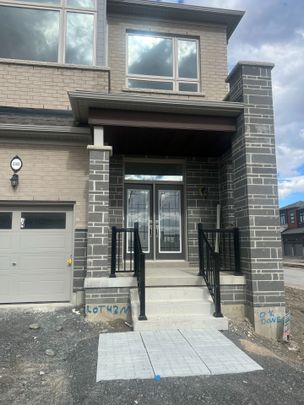 For Lease - 2103 Hallandale Street, Oshawa, Ontario - Photo 1