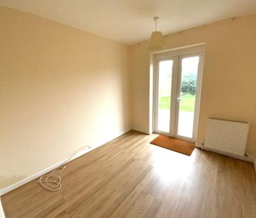 2 bedroom bungalow - semi detached to rent - Photo 6