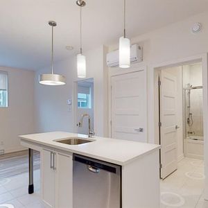 655 Boulevard Du Plateau (Plateau) 3 1/2 Tous Inclus - Photo 2