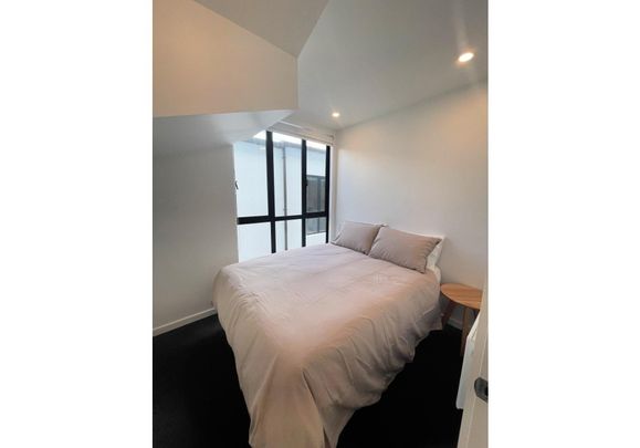 Three level townhouse in Wellingtons brand new Paddington complex - Photo 1