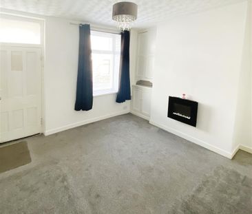 2 bed terraced house to rent in Ingham Street, Padiham, BB12 - Photo 2