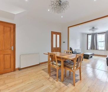 4 bedroom house to rent - Photo 1