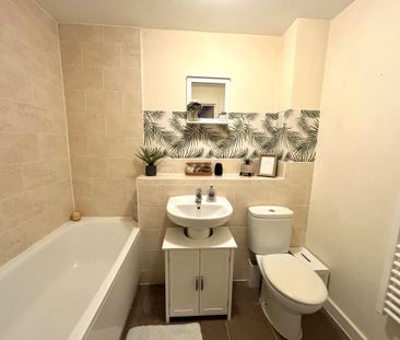 1 bedroom apartment to rent Kings Quarter, 80 Orme Road, Worthing, ... - Photo 4