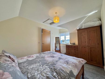 2 bedroom semi-detached house to rent - Photo 3