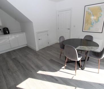 35 Millmount Village Gardens, Dundonald, Belfast, BT16 1BH - Photo 4