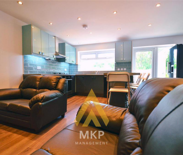 4 bedroom terraced house to rent - Photo 2