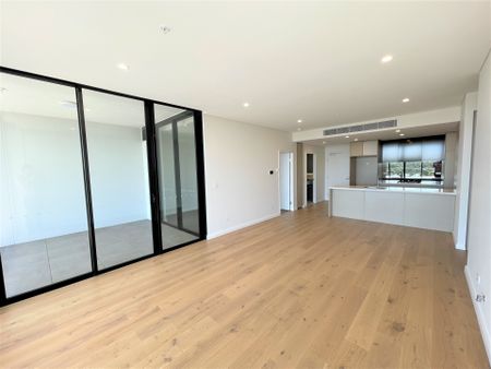520/32 Civic Way, Rouse Hill - Photo 2