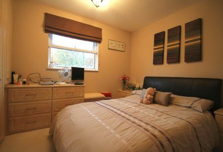 2 bedroom terraced house to rent - Photo 3