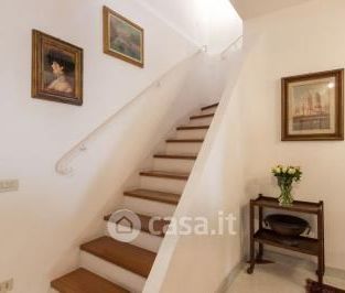 Appartamento in Affitto in Via Mura Sud a Massa - Photo 6