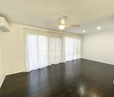 3 Bedroom Townhouse in Great Location! - Photo 4