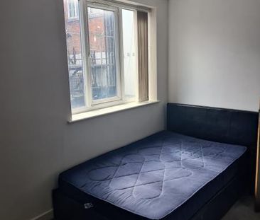 3 bedroom flat share to rent - Photo 3