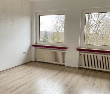 Großzügige 4-Zimmer-Wohnung mit Balkon - Foto 3