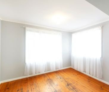 Family Home in Prime Location - Photo 4