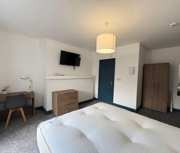 Beach Road - Room 11, South Shields, South Shields, Tyne and Wear, ... - Photo 3