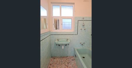 Ideal Location with Views - Photo 4