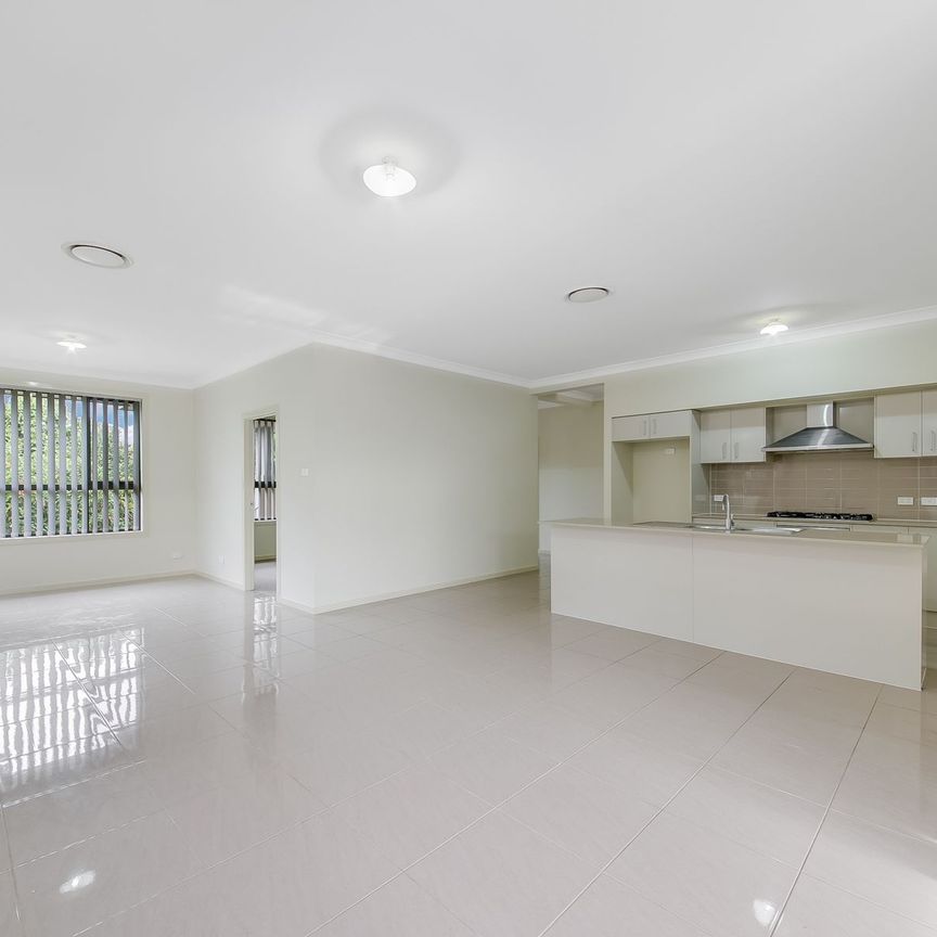 4 Bedroom Beauty + Separate Media Room - Photo 1