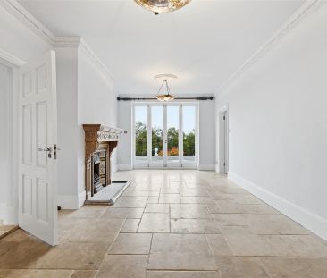 4 Bedroom Manor House - Photo 5