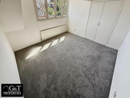 3 bedroom detached house to rent - Photo 3