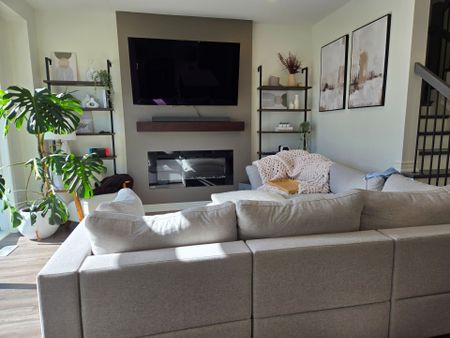 For Lease - 223 Jackson Street, West Grey, Ontario - Photo 4