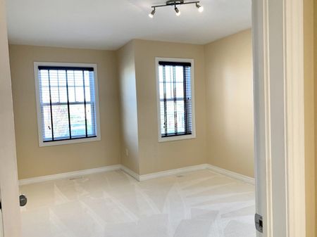 For Lease - 36 Pearl Drive, Orillia, Ontario - Photo 3