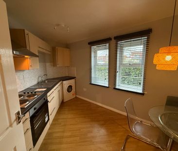 2 Bed - 326 Whitehall Road, Leeds - LS12 5NP - Professional - Photo 5