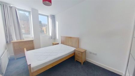 1 bedroom flat to rent - Photo 4