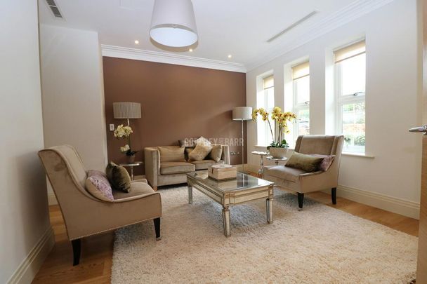 5 bedroom detached house to rent - Photo 1