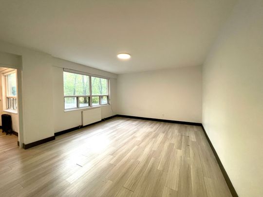 For Lease - 600 Eglinton Avenue Unit# 106, Toronto, Ontario - Photo 1