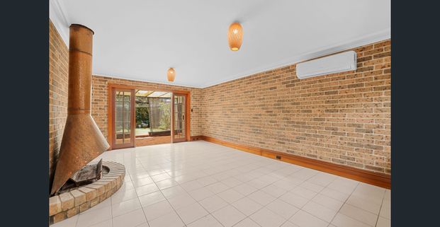 Three Bedroom Semi Detached Terrace! - Photo 1