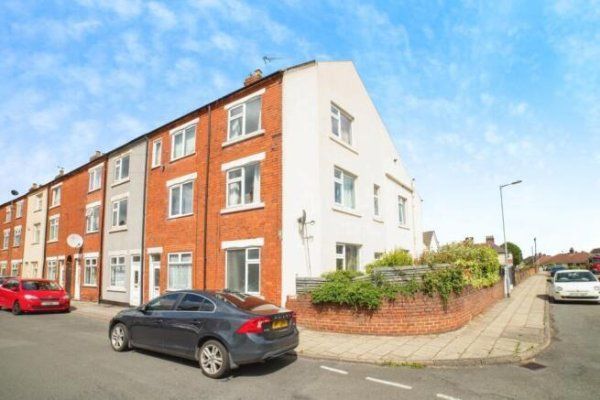 Silk Street, Sutton-In-Ashfield, NG17, Property for rent - Photo 1