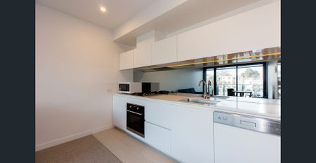 Stylish South Yarra living - Photo 4