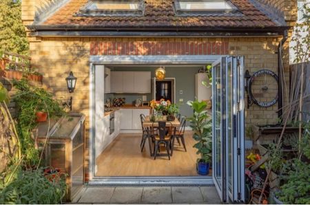 3 Bed Terraced House, Ickworth Park Road, E17 - Photo 5