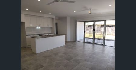 Stunning 4 bedroom home waiting for your inspection! - Photo 2