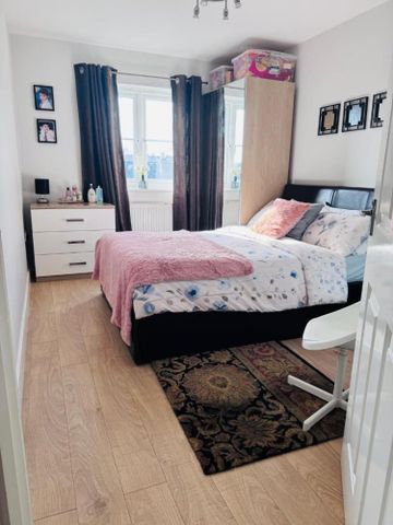 2 bedroom Flat To Let - Photo 5