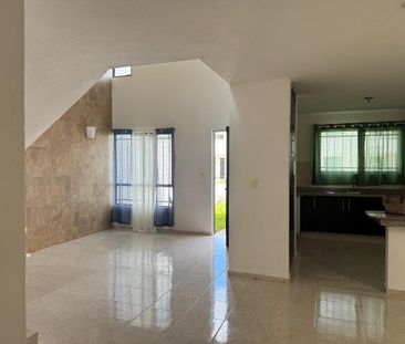 Renta de Casa de dos niveles al Norte de la Ciudad de Mérida - Photo 1