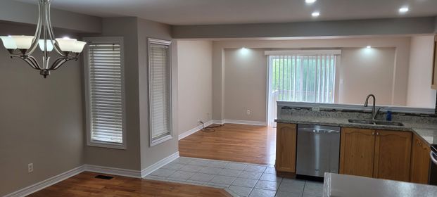 For Lease - 98 Marycroft (Upper) Court, Brampton, Ontario - Photo 1