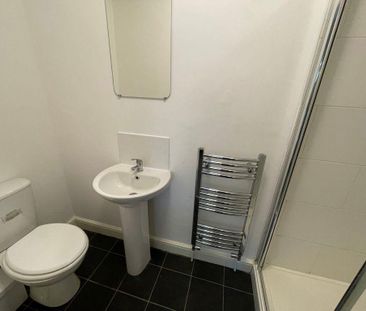 3 bedroom apartment to rent - Photo 5