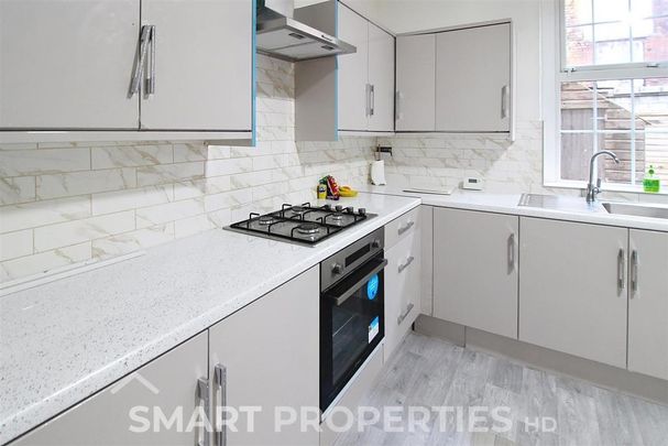 3 bedroom terraced house to rent - Photo 1